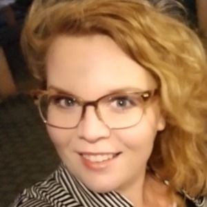 Meet your Posher, Carissa